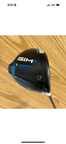 Men's 2021 TaylorMade Sim2 Right Handed Driver Stiff Flex 10.5 Loft (Used)