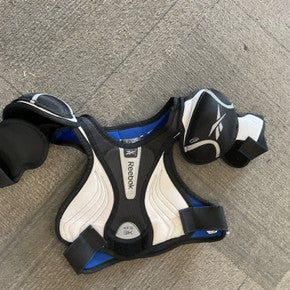 Used Reebok 3K Junior Shoulder Pads Royal Blue SM 11614-S000218570