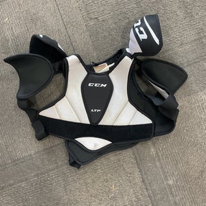 Used CCM LTP SHOULDER PADS Junior Shoulder Pads SM 11614-S000218514