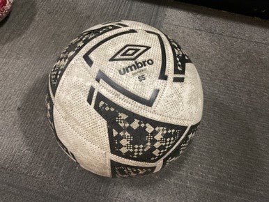 Used Umbro BALL All Size Soccer Ball Black 5 11614-S000217879