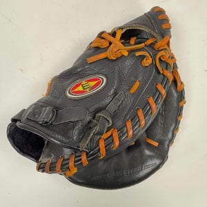 Easton BMX-21B Black Magic 31"" Right Hand Thrower Catchers Mitt