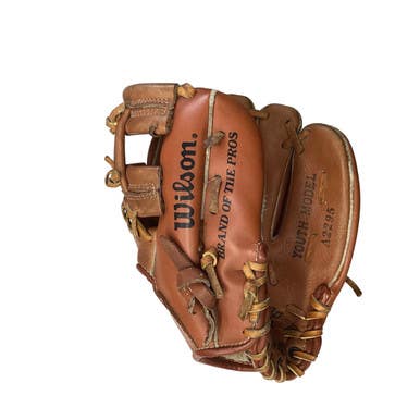 Used Wilson A2295 BB/SB Glove T-ball Brown 9" 11760-S000079995