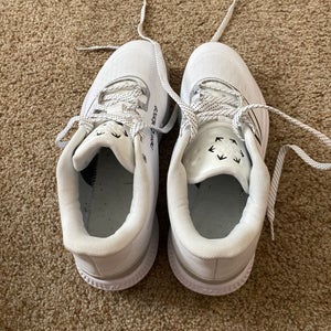 White Men's Size M 8.5 (W 9.5) Youth New Balance Mid Top Freeze 4.0 Turf Cleats (New)
