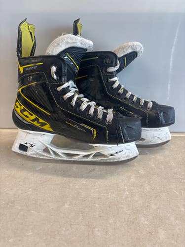 Used CCM TACKS 9370 Junior Hockey Skate Junior 04.5 11858-S000077765