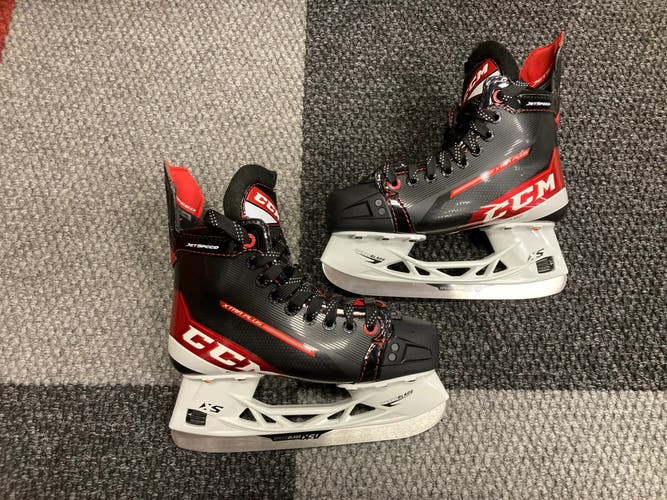 NEW Junior CCM Jetspeed XTRA PLUS Hockey Skates Size 3