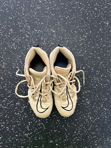 Used Nike ALPHA BB/SB Cleats White Junior 05.5 11849-S000030391