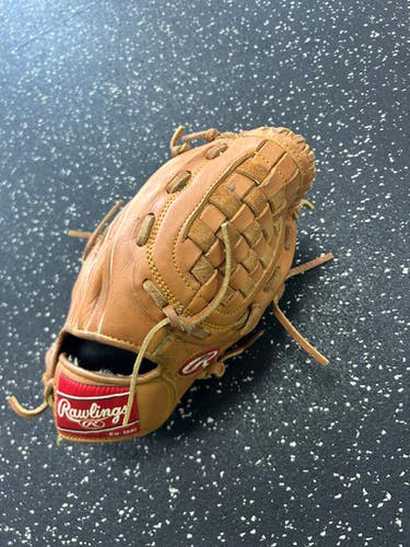 Used Rawlings H110T BB/SB Glove RH Throw Brown 11" 11849-S000030389
