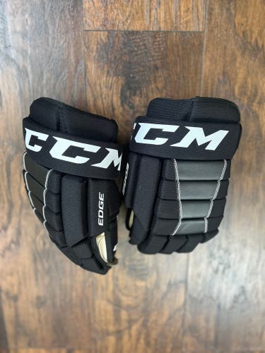 CCM Edge Gloves Senior 14"