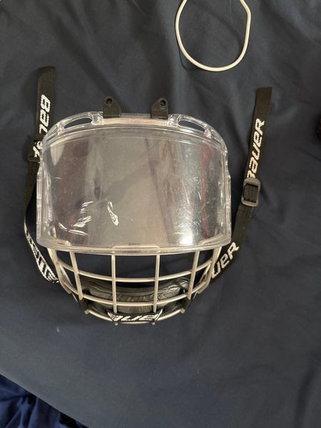 Medium  Bauer Hybrid Shield Shield (Used)