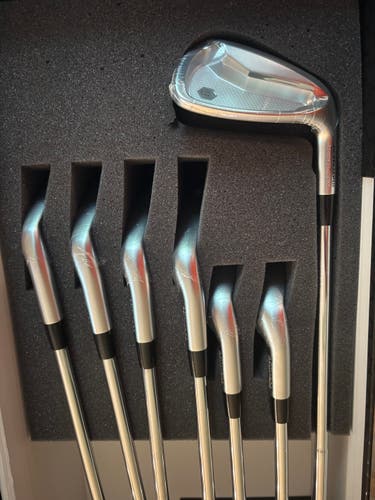 Men's 2025 Bettinardi CB24 Right Handed Iron Set Regular Flex Steel Shaft (New)