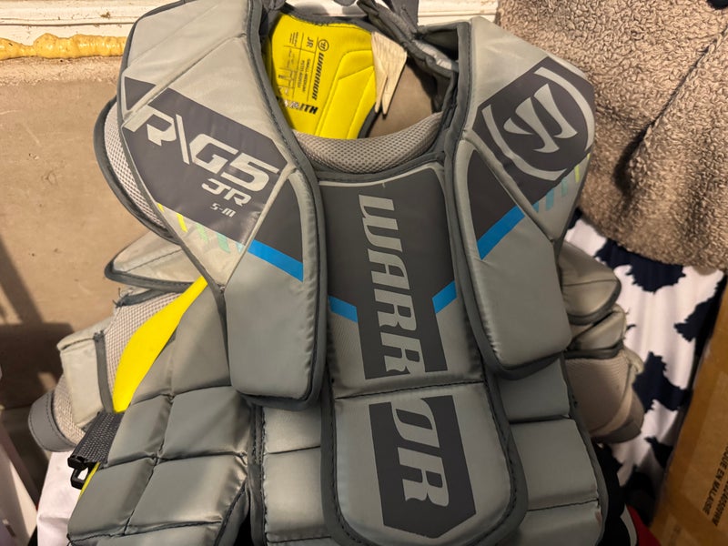 Small / Medium Warrior Ritual G5 Goalie Chest Protector (Used)