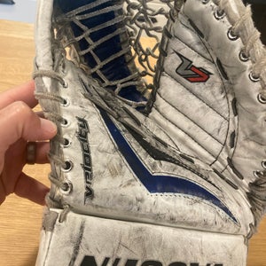 Jr. Vaughn Velocity V7 Goalie Glove