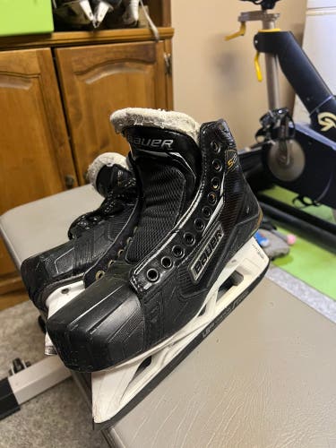 2018 Bauer Supreme S29 Hockey Goalie Skates  7.5 (Used)