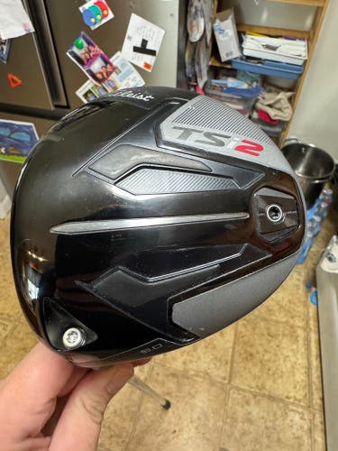 9* Left Handed Titleist tsi2 Driver 9 Degree Regular Flex Shaft Lefty