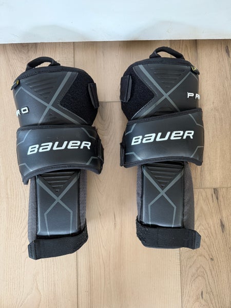 Bauer Pro Intermediate knee guards