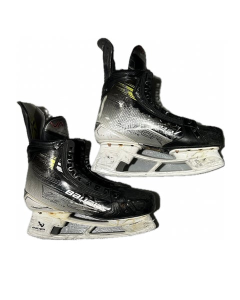 Size 10.5 Fit 1 Bauer Vapor Hyperlite 2 Hockey Skates