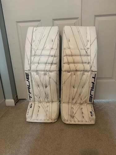 34" True 9x3 Goalie Leg Pads (Used)