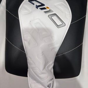 TaylorMade Qi10 Driver Headcover