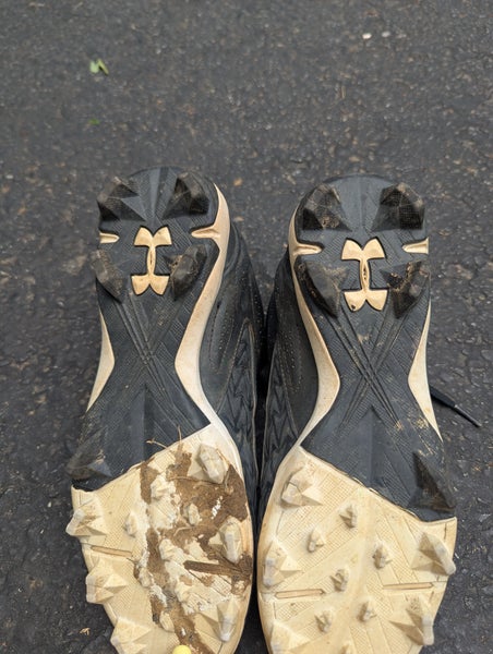 Black Kid's 7Y (Big Kids / Youth) Youth Under Armour High Top Molded Cleats (Used)