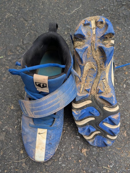 Blue Kid's 7Y (Big Kids / Youth) Youth Nike High Top Molded Cleats (Used)