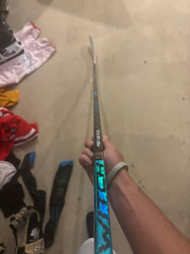 Intermediate Bauer Right Handed Hockey Stick (Used)