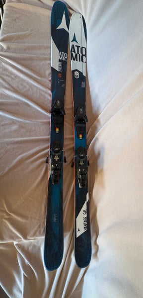 Unisex All Mountain 176 cm Atomic Vantage 90 Skis With Bindings (Used)