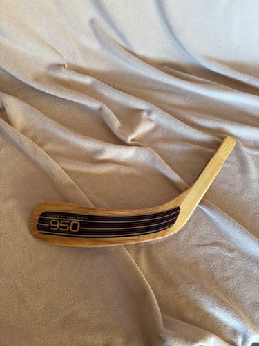 Sher-Wood 950 Left Hand Stick Blade (Used)