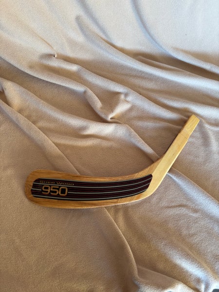 Sher-Wood 950 Left Hand Stick Blade (Used)