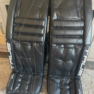2024 31" True Catalyst 7X3 Goalie Leg Pads (Used)
