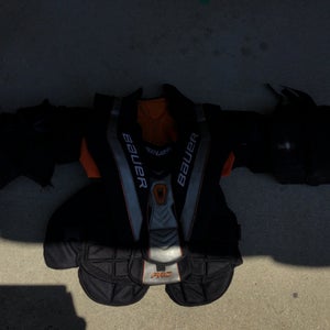 Medium Bauer pro series Goalie Chest Protector (Used)