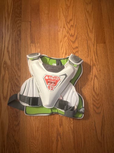 Adult Medium Maverik MAX EKG Shoulder Pads (Used)