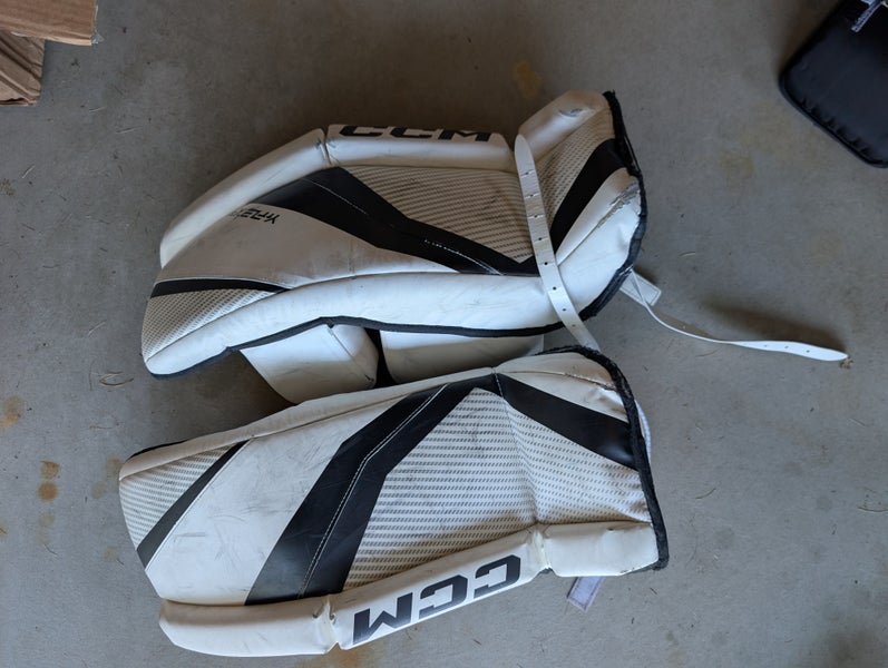 2024 24" CCM YTFLEX 3 Goalie Leg Pads (Used)