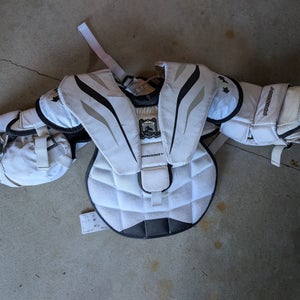 Small / Medium Bauer Prodigy Goalie Chest Protector (Used)