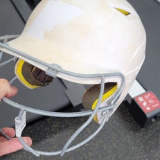 Used Under Armour 6 1/2 TO 7 1/2 Batting Helmet w/Mask White One Size 11497-S000150978