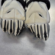 Used Warrior 8INCH GLOVES Lacrosse Gloves Junior White 8" 11497-S000150969