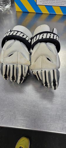 Used Warrior 8INCH GLOVES Lacrosse Gloves Junior White 8" 11497-S000150969