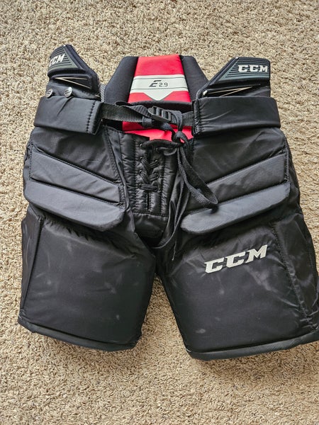 Small CCM Extreme Flex Shield E2.9 Hockey Goalie Pants