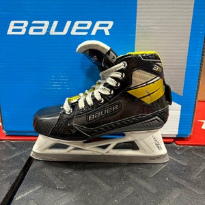 Bauer Supreme 3S Hockey Goalie Skates Extra Wide Width Size 4 (Used)