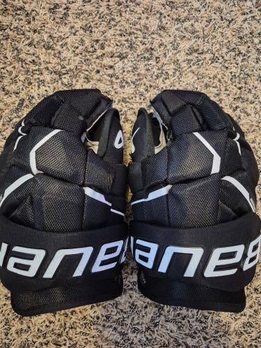 Senior Bauer Supreme Mach Gloves 13" (Used)
