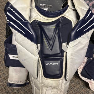 Large/Extra Large  Bauer Hyperlite Goalie Chest Protector Pro Stock (Used)