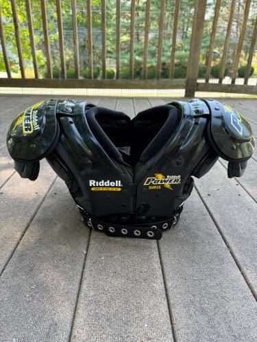 RIDDELL POWER SURGE SHOULDER PAD YOUTH M