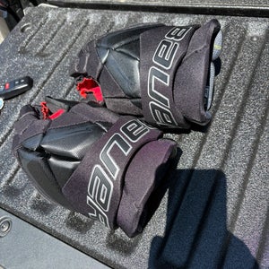 Bauer Vapor Fly40 Gloves 13" (Used)