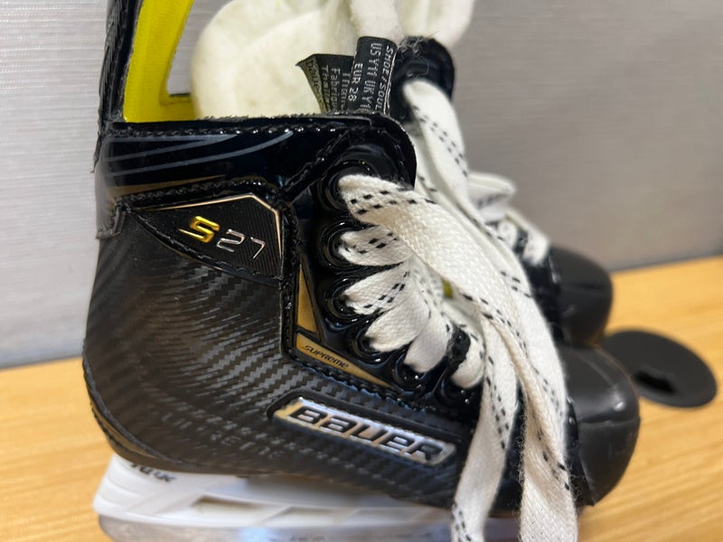 Bauer Supreme S27 Hockey Skates Wide Width 10 (Used)