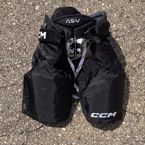 Junior Medium CCM Tacks AS-V Hockey Pants (Used)