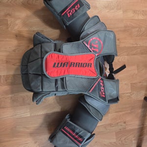 Small Warrior Ritual G4+ Goalie Chest Protector (Used)