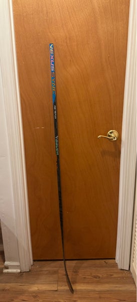 Junior Bauer Nexus Sync Right Handed Hockey Stick P92  (Used)