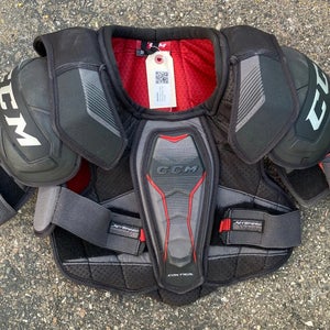 Small Senior CCM Control Shoulder Pads (Used)