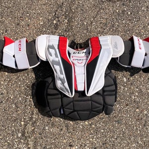 Junior Large/Extra Large CCM Extreme Flex E5.5 Goalie Chest Protector (Used)