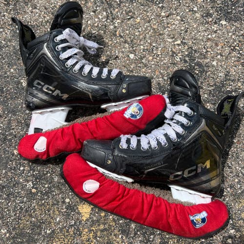 Intermediate CCM Tacks XF Pro Hockey Skates | Size 5 Wide