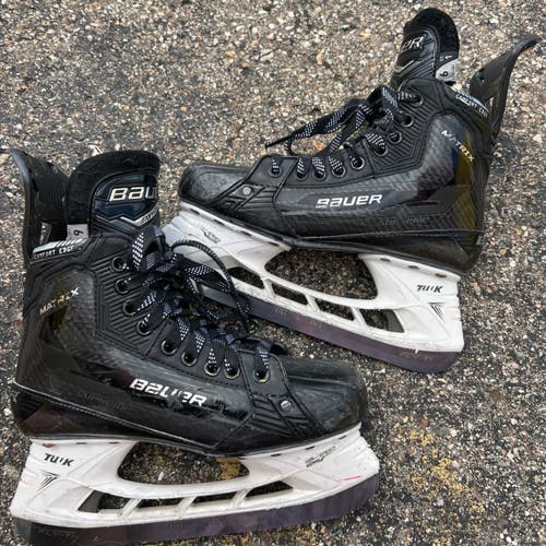 Intermediate Bauer Supreme Matrix Hockey Skates | 6 Fit 1